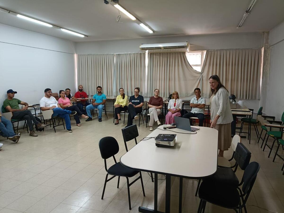 Programa municipal realizou nova etapa na Escola de Governo com foco em diagnóstico empresarial e mentalidade empreendedora