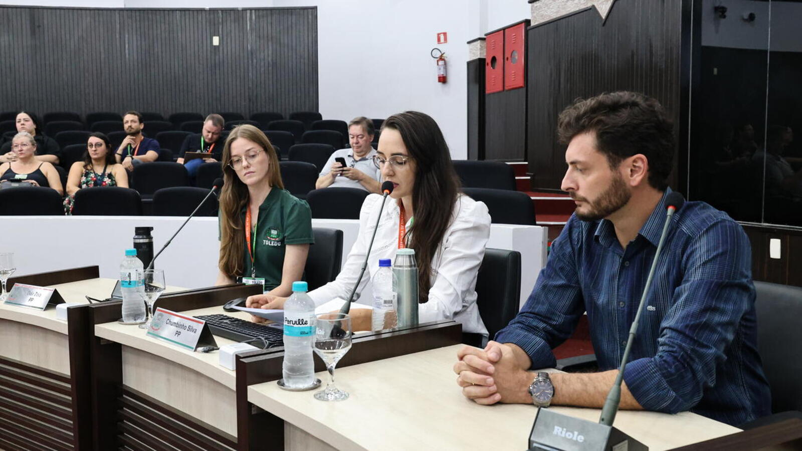 Equipe da secretaria apresentou, na manhã desta segunda-feira (30), execução físico-orçamentária do terceiro quadrimestre de 2025 no Plenário do Legislativo Municipal