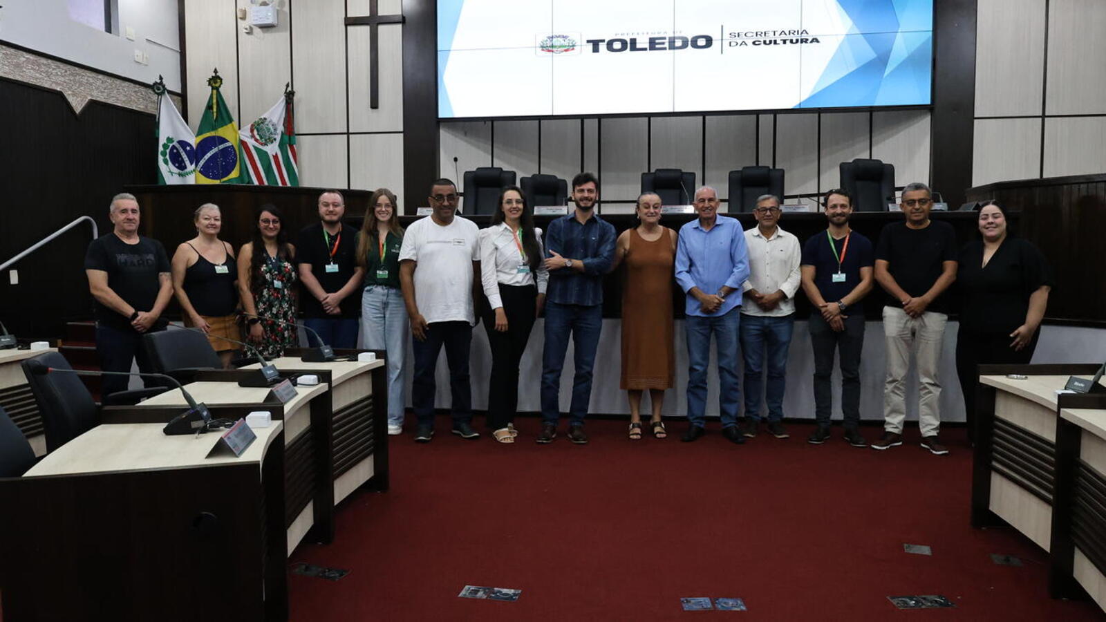 Equipe da secretaria apresentou, na manhã desta segunda-feira (30), execução físico-orçamentária do terceiro quadrimestre de 2025 no Plenário do Legislativo Municipal