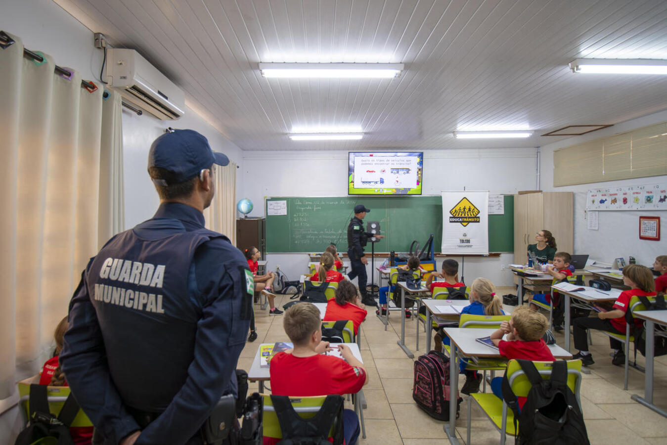 Turma de 4° ano da Escola Municipal Osvaldo Cruz recebeu o programa nesta segunda-feira 