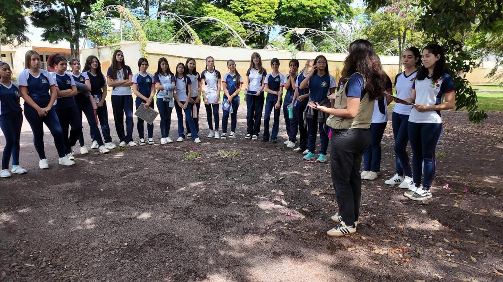 Projeto “Rio com Vida” leva alunos da rede de ensino estadual à sangas da região para avaliar qualidade da água