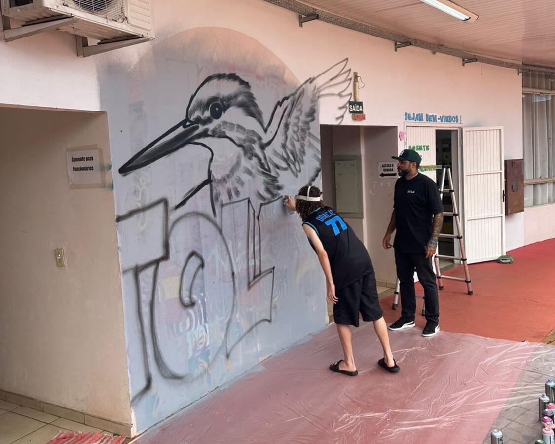 Ação foi realizada no dia 24 com o artista Isaac Souza de Jesus em parceria com a Linha Ecológica e Itaipu Binacional