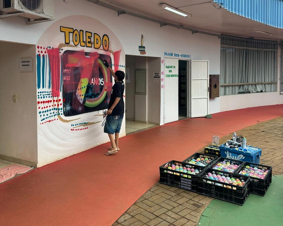 Ação foi realizada no dia 24 com o artista Isaac Souza de Jesus em parceria com a Linha Ecológica e Itaipu Binacional