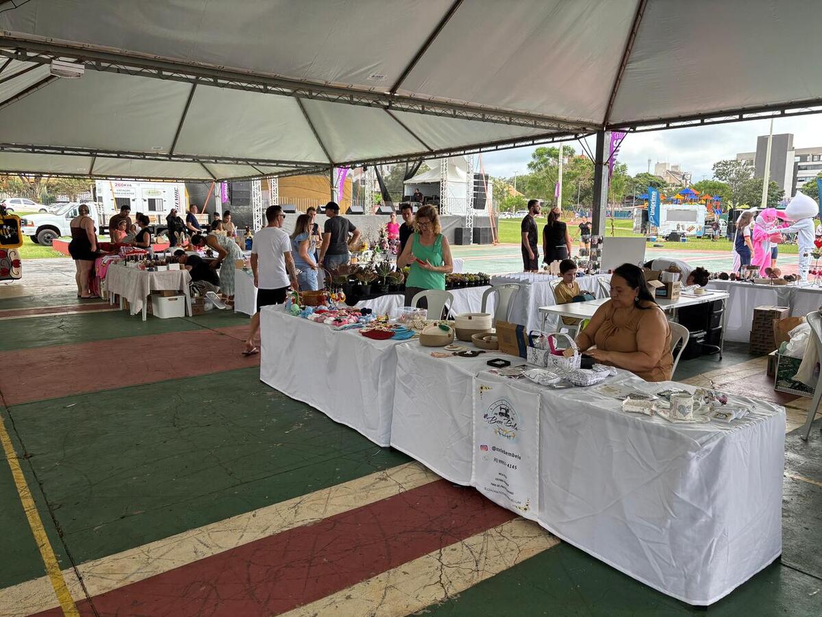 Festa celebra a Páscoa e reúne mais de 50 artesãos com exposição e venda de produtos