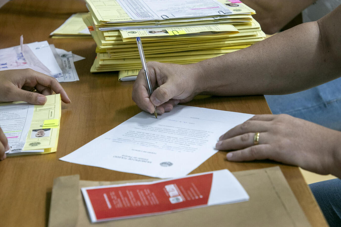 Antes de iniciar as atividades, empossados recebem orientações sobre direitos, deveres e locais de atuação