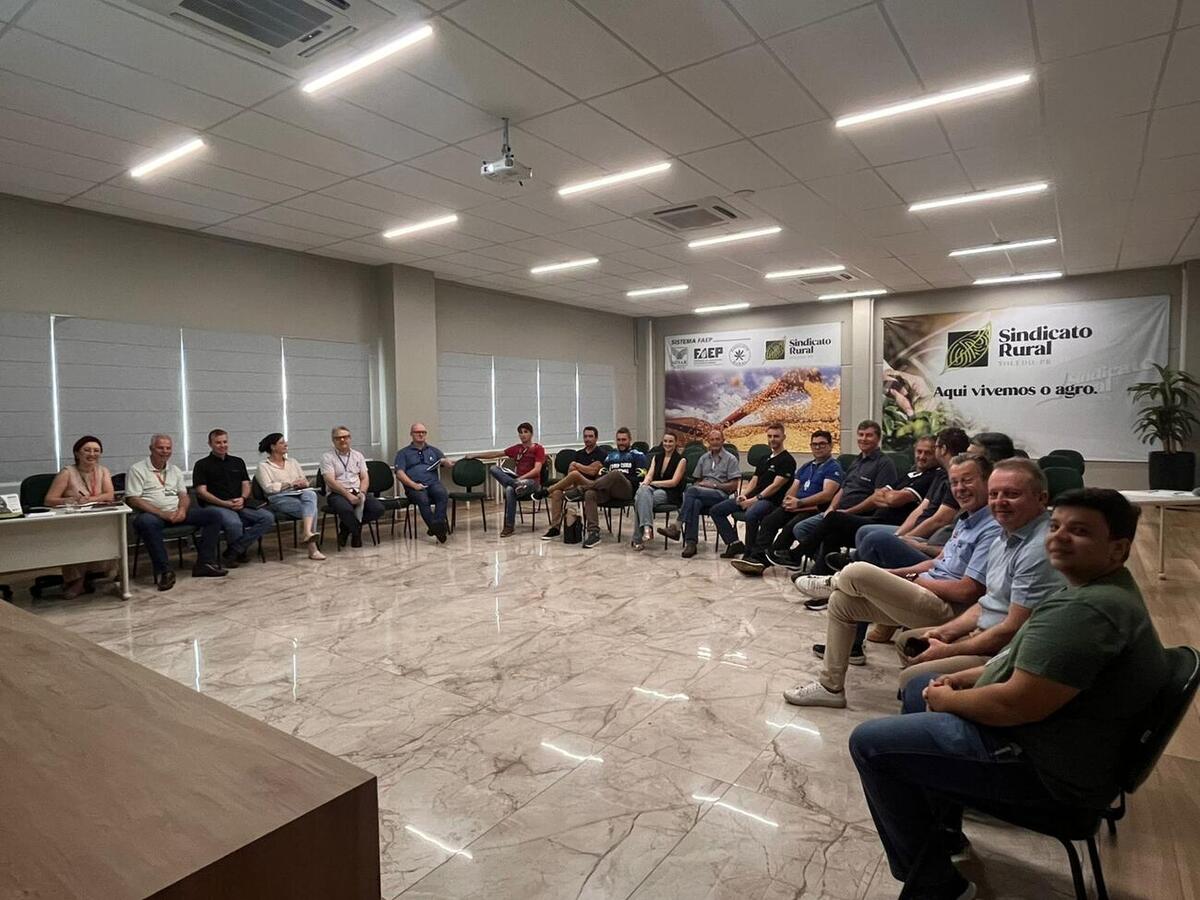 Reunião também apresentou ações para o Plano Municipal, energia no campo e organização da piscicultura