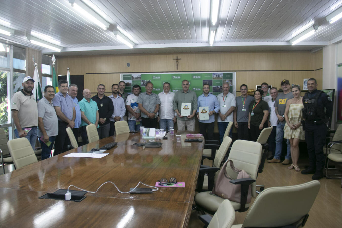 Reunião definiu organização antecipada, ampliação de atrações gastronômicas e criação de grupo de trabalho para preparar o evento de 13 de setembro