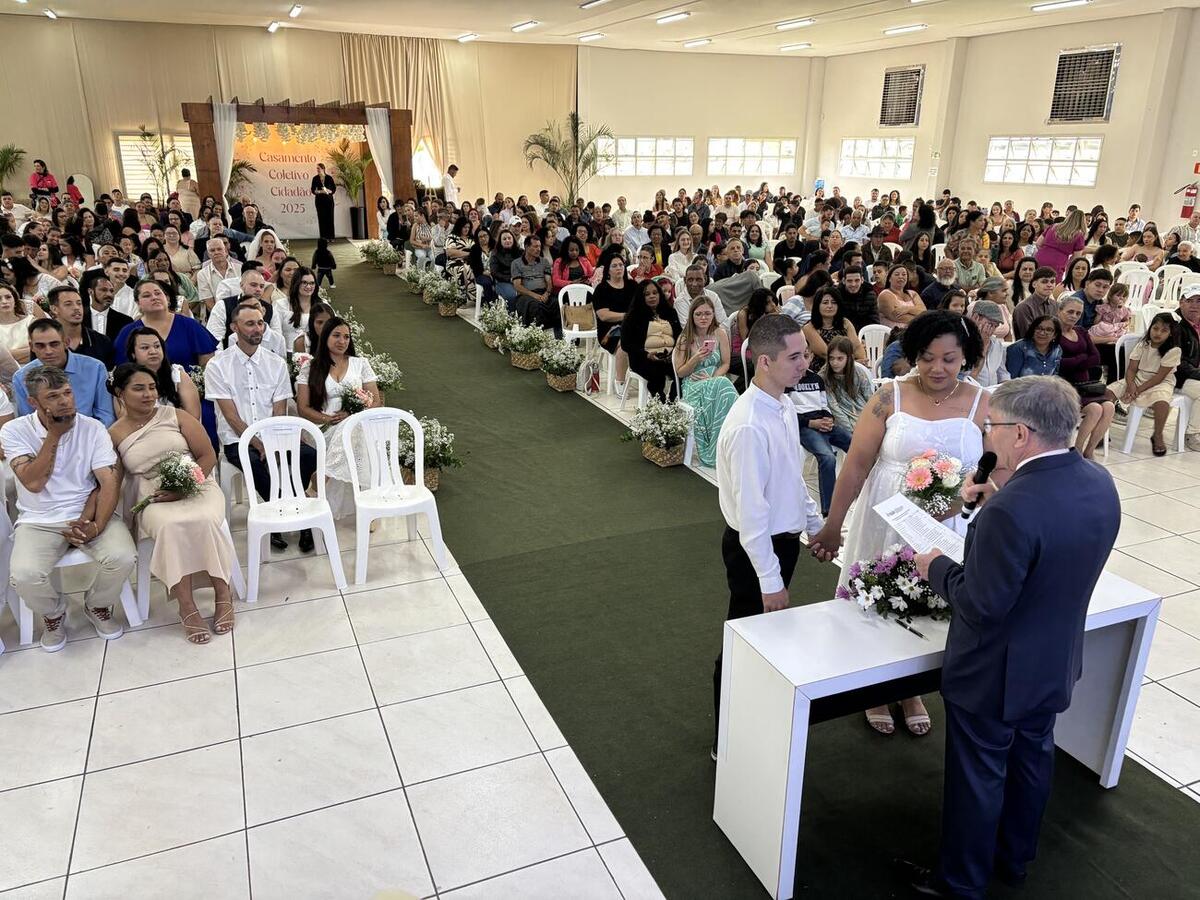 A Secretaria de Desenvolvimento Humano e Social: Infância, Juventude, Pessoa Idosa e Família, organizadora do Casamento Coletivo, estará aceitando inscrições de casais até o dia 30 de abril