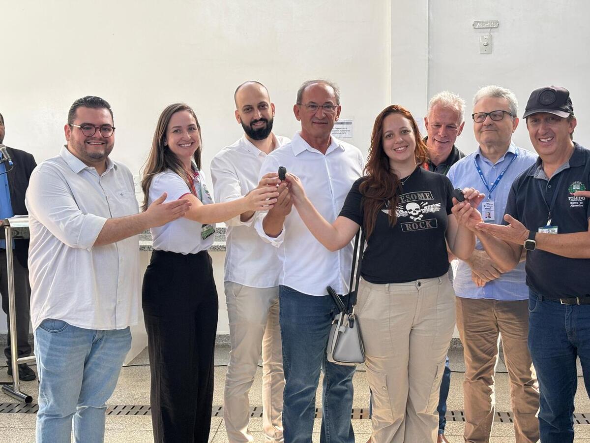 Cerimônia, na última quarta-feira (1º), marcou a entrega de duas vans refrigeradas e o reconhecimento às empresas parceiras do programa