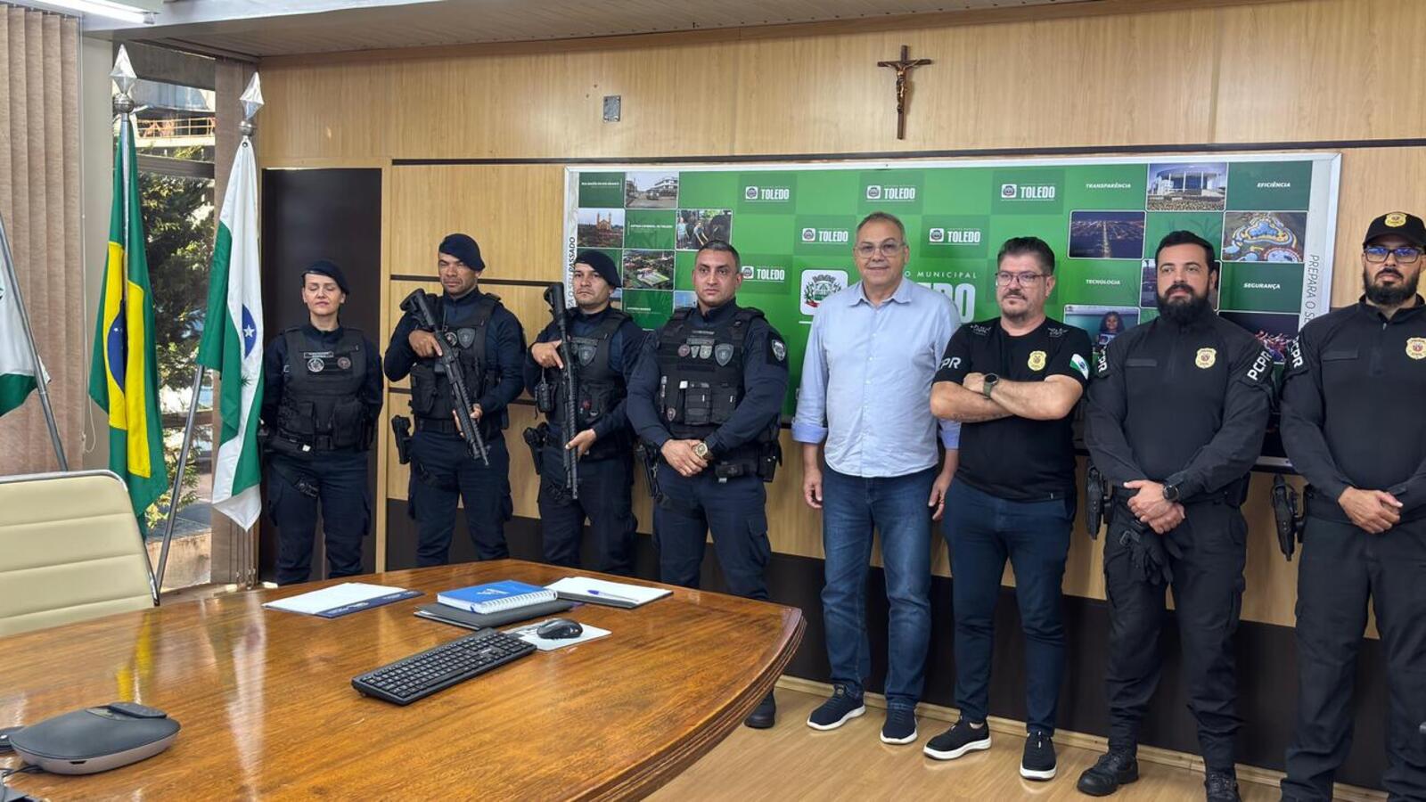 Medidas incluem aplicação de lei para cassação de alvarás e operação da Guarda Municipal nos bairros