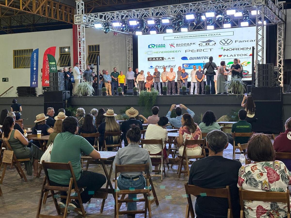 Programação continua a partir das 14h, com atividades técnicas, culturais e gastronômicas no Centro de Eventos Ismael Sperafico