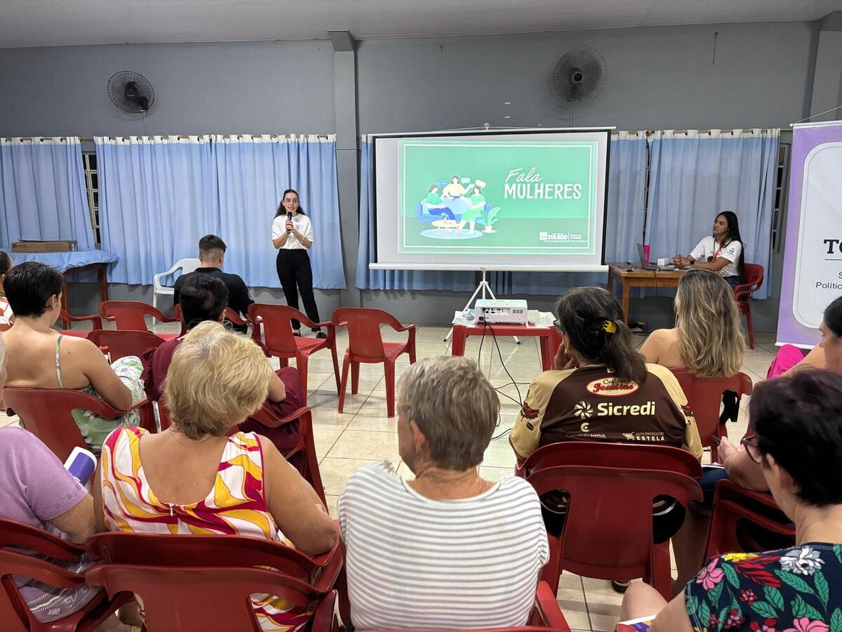 Iniciativa da Secretaria da Mulher leva informação sobre direitos, violência doméstica e apoio jurídico gratuito às comunidades