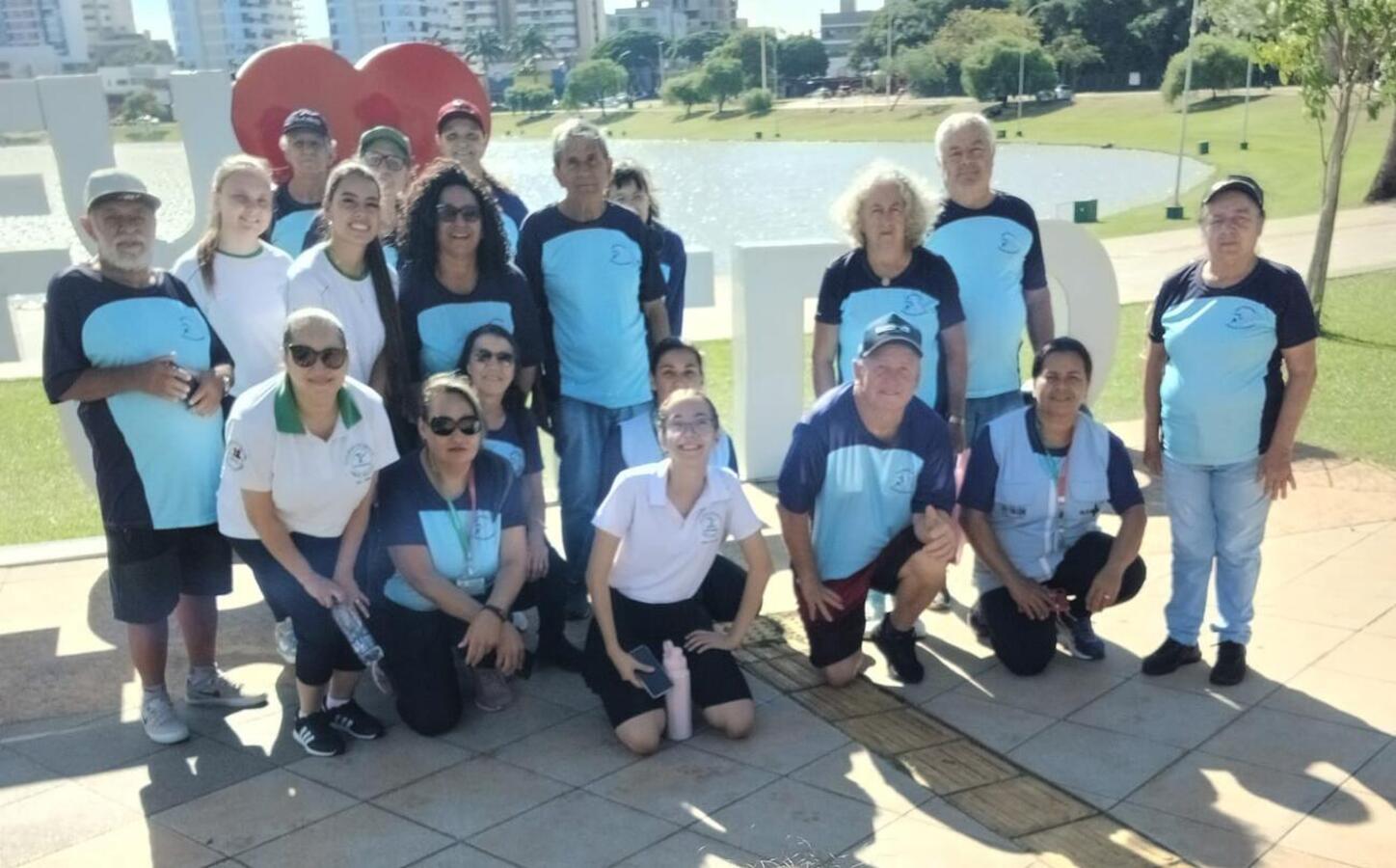 Grupo de caminhada “Saúde em Movimento” realizou um passeio no Parque Ecológico Diva Paim Barth, no Aquário Municipal e na Usina do Conhecimento