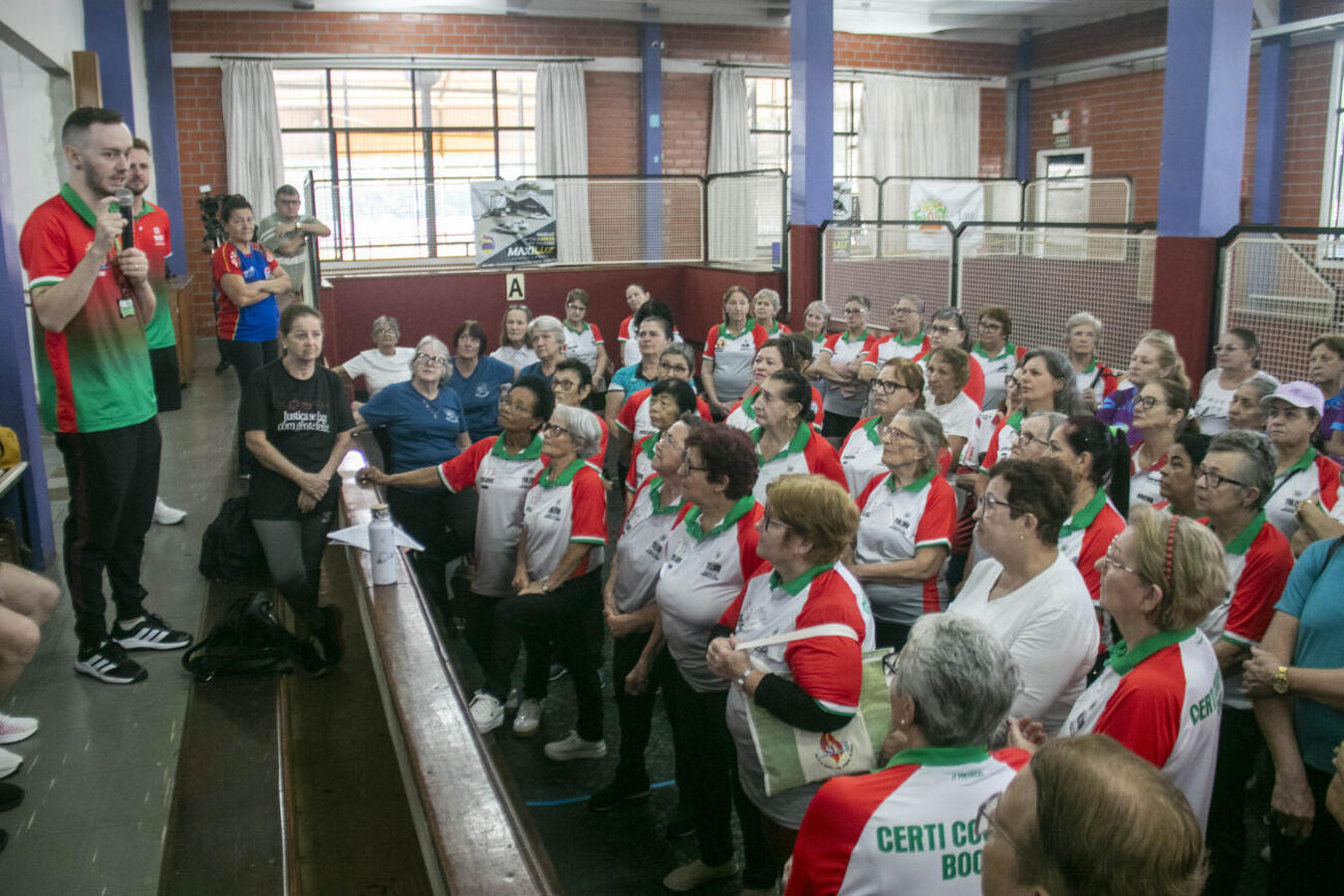 Na última sexta-feira (17) mulheres protagonizaram diversas partidas de bocha no Clube Toledão e aguardam a próxima fase para definirem as campeãs do torneio