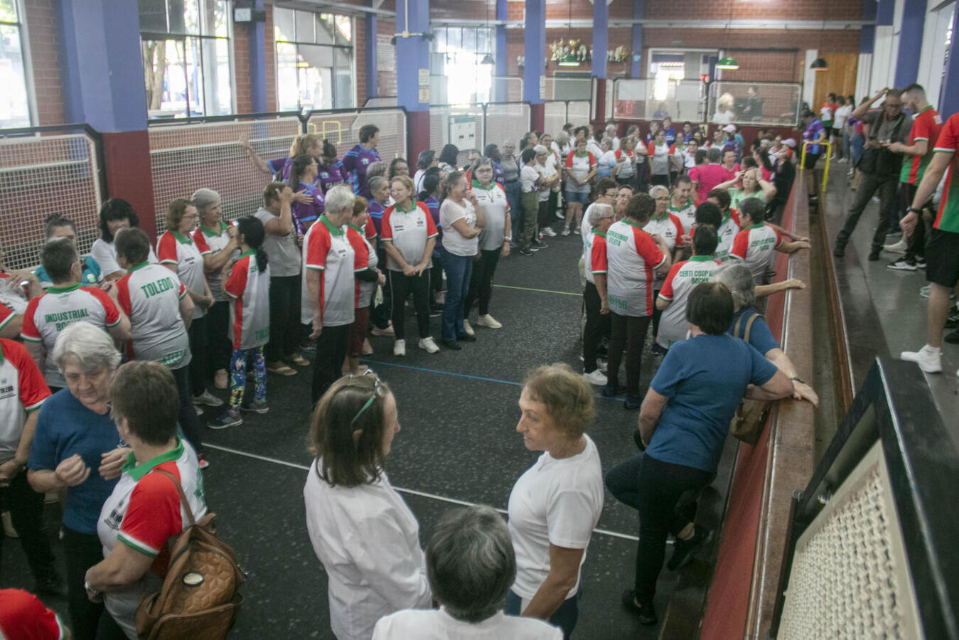 Na última sexta-feira (17) mulheres protagonizaram diversas partidas de bocha no Clube Toledão e aguardam a próxima fase para definirem as campeãs do torneio