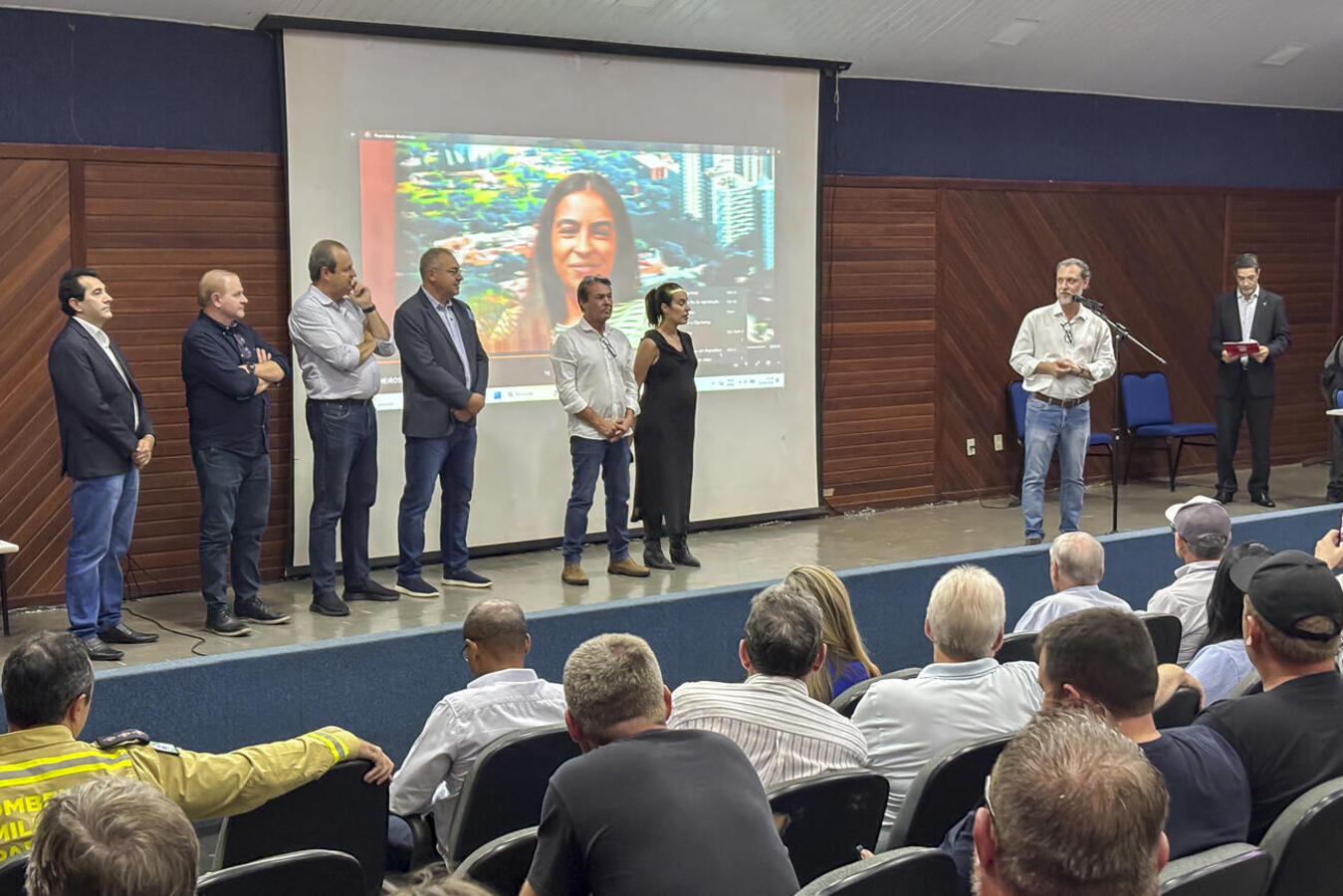 Lançamento reúne municípios e apresenta manual voltado à conservação de estradas rurais e nascentes