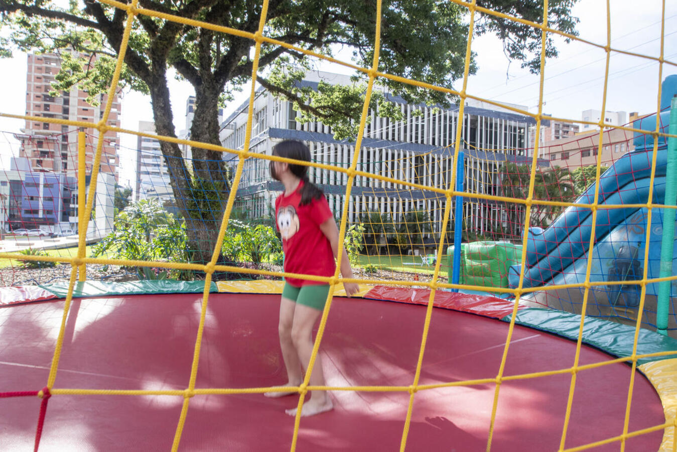 Ação chega ao Parque Ecológico Diva Paim Barth neste domingo (12) e contará com diversos brinquedos infláveis, cama elástica e um espaço para ficar em família (Crédito: Carlos Rodrigues/Secom)