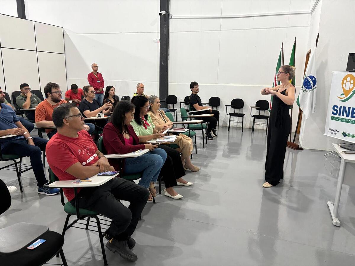 Quarto encontro do Empreende Toledo reuniu empreendedores na Agência do Trabalhador para oficina prática sobre ferramentas digitais e redes sociais