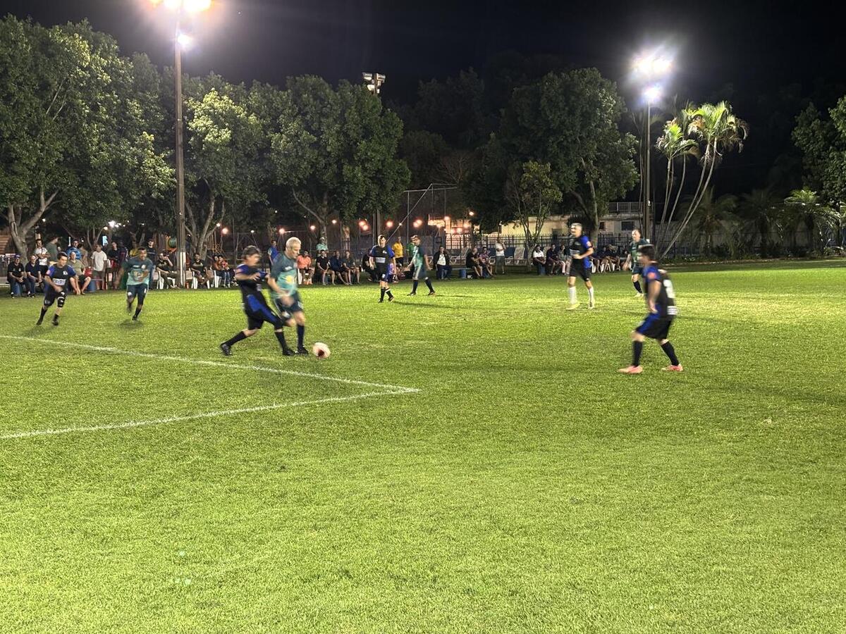 Com dois jogos do Grupo A realizados, o Campeonato Peladão 50+ de Futebol Sete está oficialmente aberto
