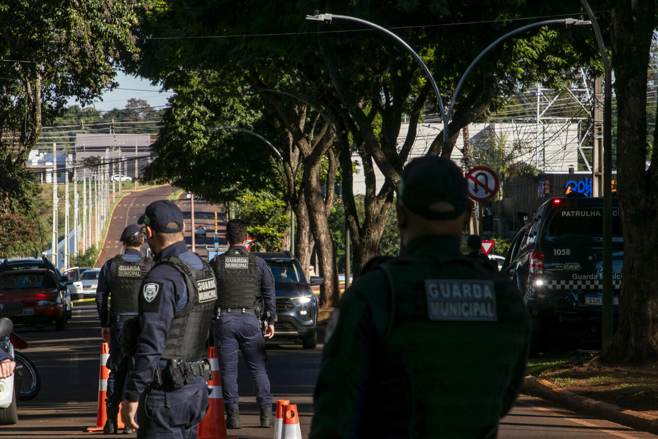 Nesta quinta-feira (28) a Guarda Municipal deslocou seus agentes em diversos pontos do município para realizarem bloqueios de fiscalização