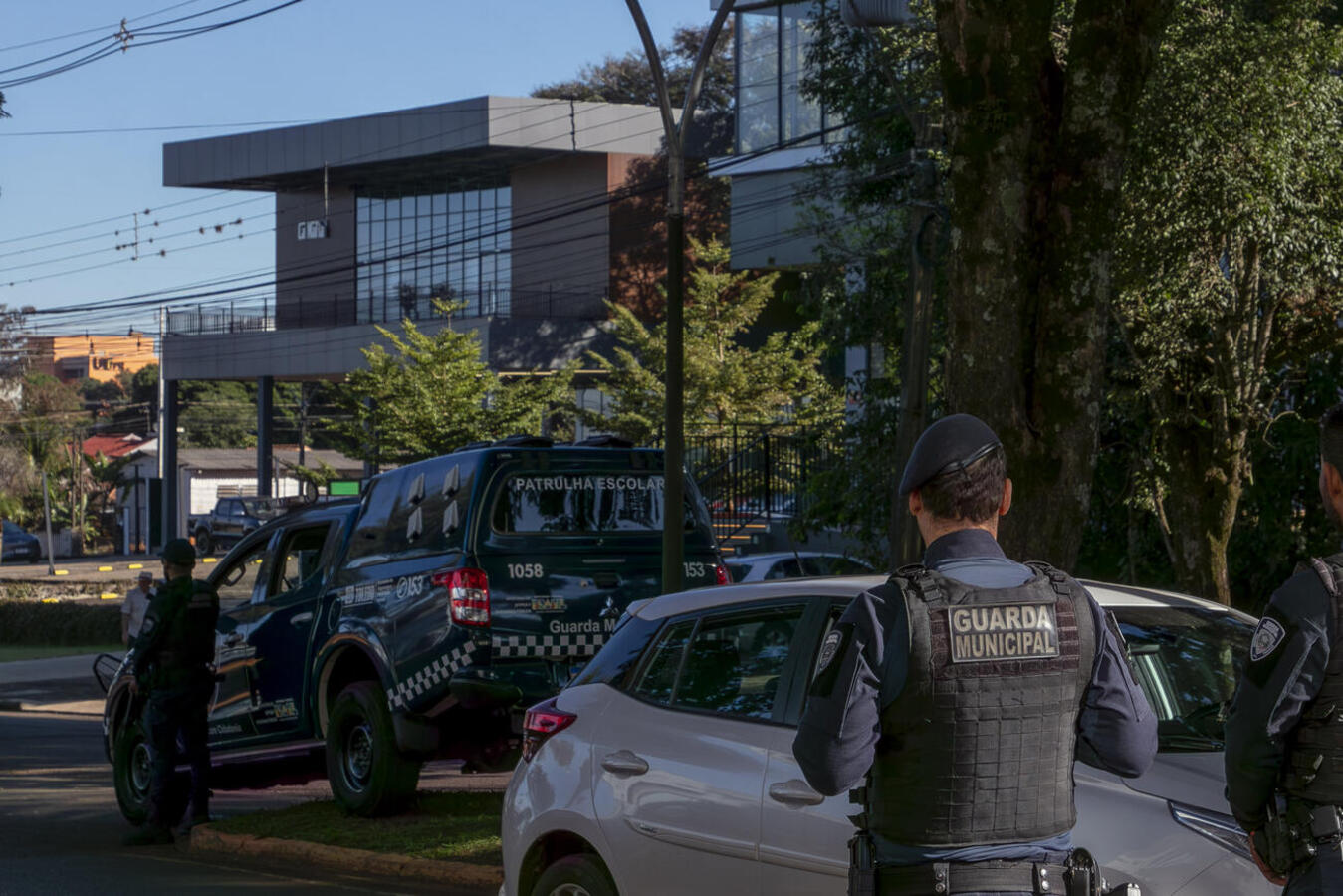 Nesta quinta-feira (28) a Guarda Municipal deslocou seus agentes em diversos pontos do município para realizarem bloqueios de fiscalização
