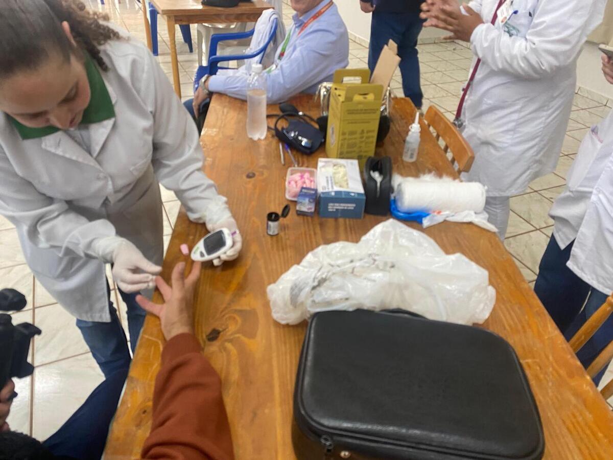 Na manhã desta quarta-feira (27) o distrito de Novo Sarandi recebeu mais uma edição da ação comunitária organizada pela Secretaria de Assistência Social, que visa descentralizar serviços públicos