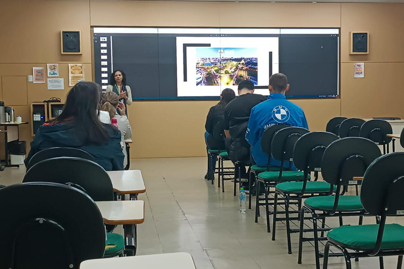 Etapa inicial da primeira turma do ano da capacitação ocorreu nesta sexta-feira (15); segunda etapa será realizada em 2 de junho, totalizando 16 horas-aula