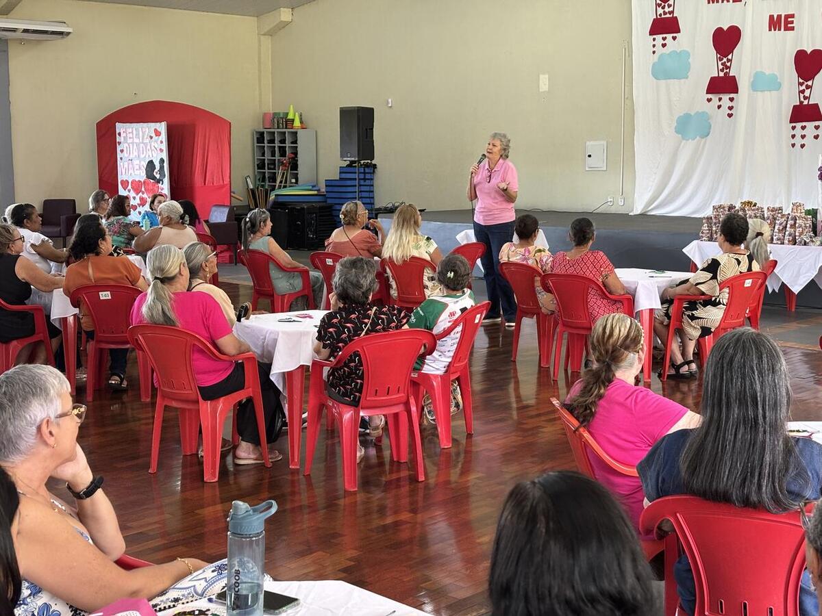 Atividades reuniram participantes dos espaços na Pioneiro e Coopagro nesta quinta-feira (7), com programação cultural e distribuição de brindes