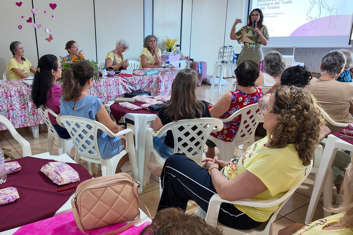 Evento foi realizado pelo Clube de Mães nesta terça-feira (5) na sede da associação de moradores do distrito mais populoso do município