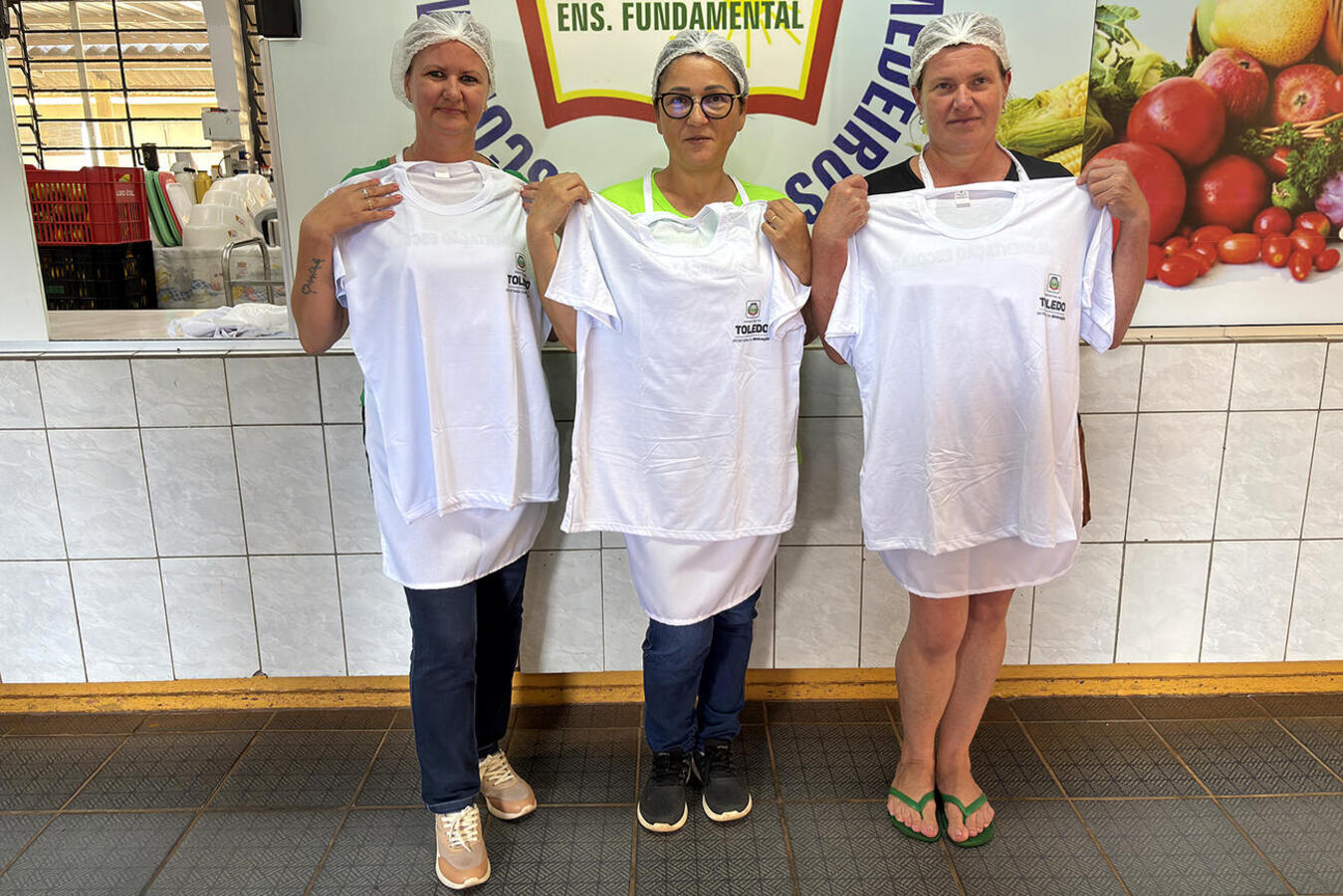 Em clima festivo, atos ocorreram na tarde desta terça-feira (5); na ocasião, prefeito e secretária da Educação vistoriaram melhorias estruturais concluídas recentemente