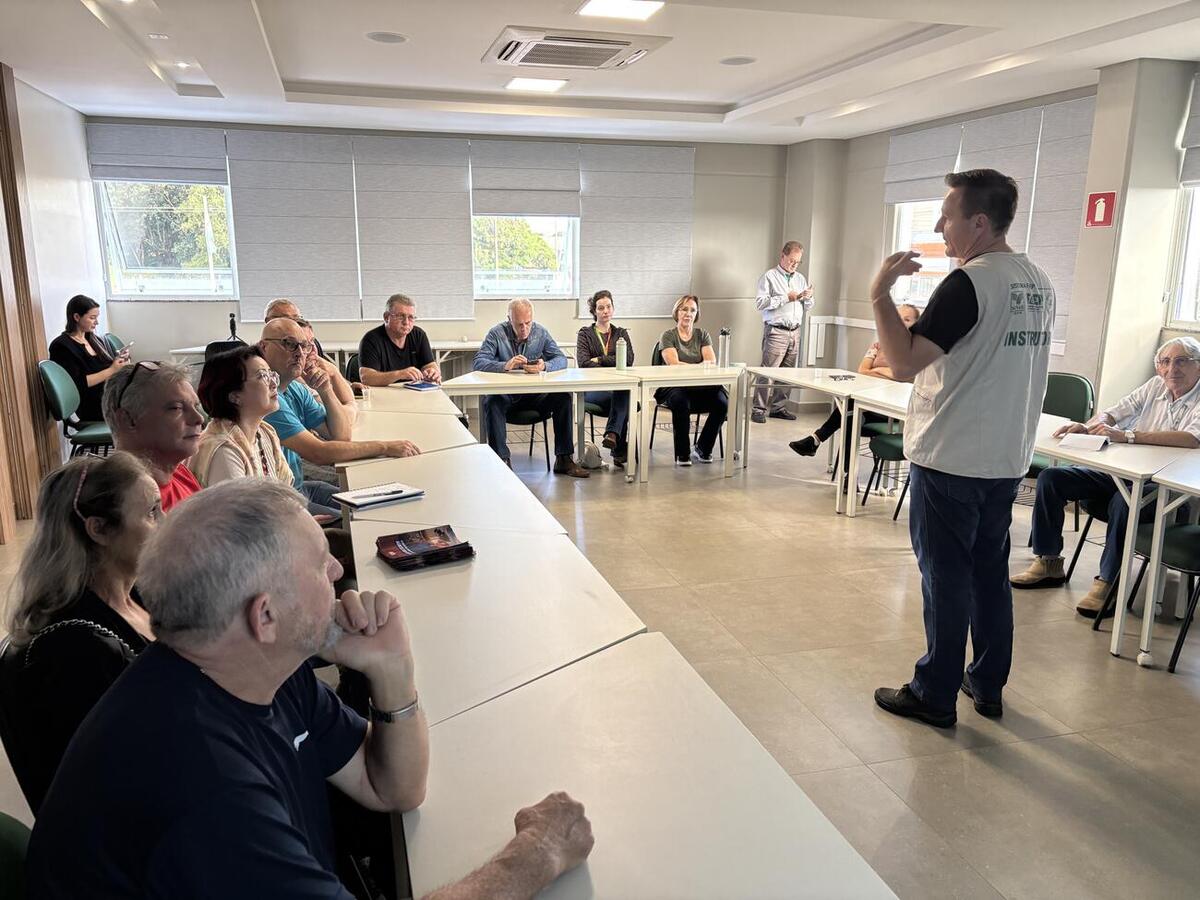 Produtores da região e demais interessados no setor se reuniram nesta segunda-feira (25) para o evento “Sensibilização HortiMais”
