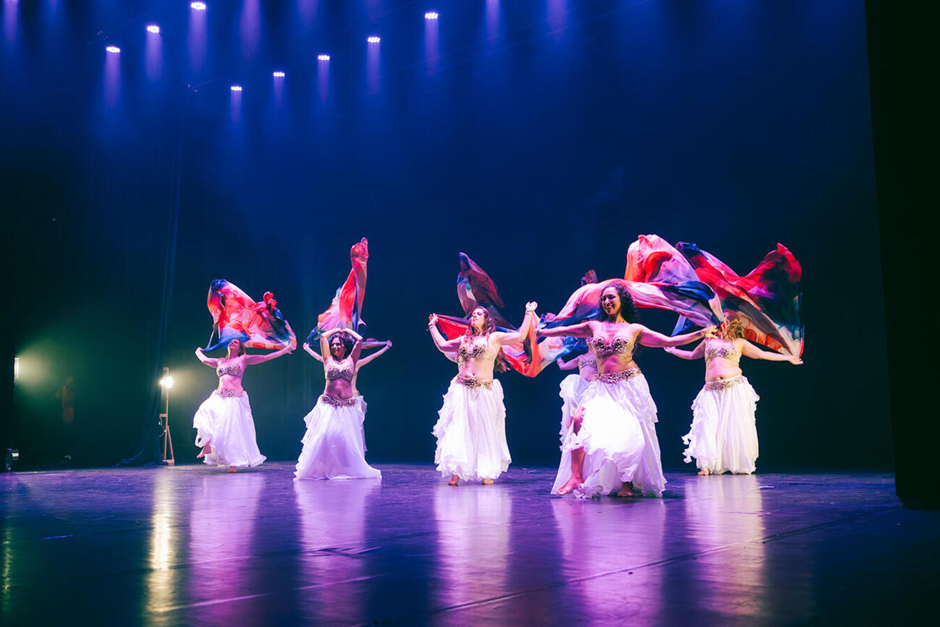 Coletivo Casa da Cultura venceu todas as categorias que disputou; mostra competitiva realizada no Teatro Municipal é alusiva ao Dia Internacional da Dança 