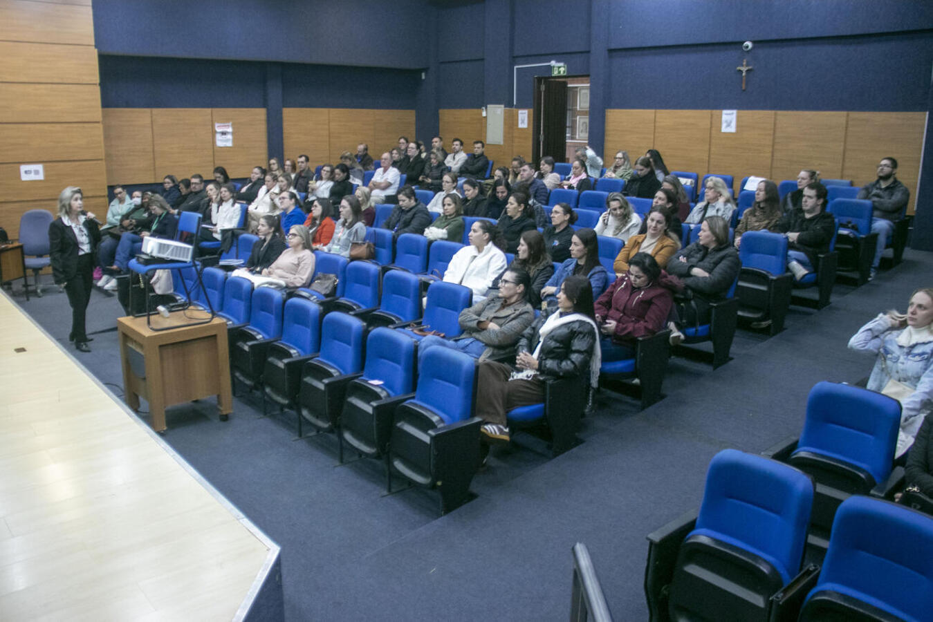 Encontro promovido nesta quinta (14) pela Sesa reuniu profissionais dos 18 municípios da 20ª Regional de Saúde para discutir organização da APS