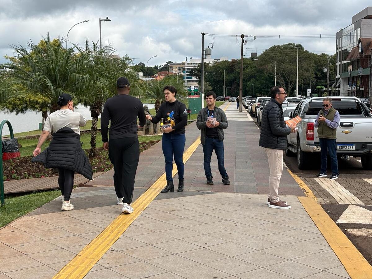 Campanha distribui material informativo e jogos lúdicos para fortalecer a proteção de crianças e adolescentes