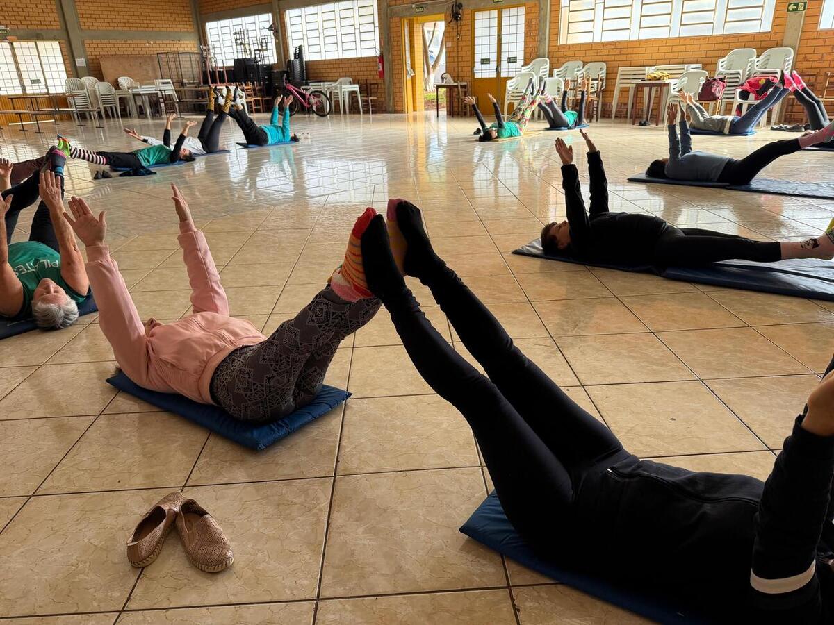 Atividade promovida pela Smel reuniu alunas em diferentes bairros com dinâmica temática e foco em integração e bem-estar