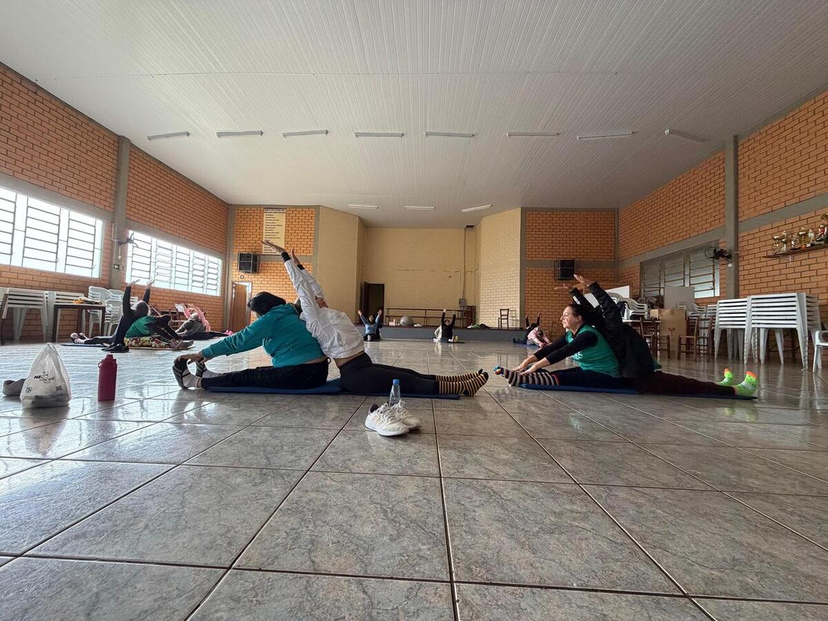 Atividade promovida pela Smel reuniu alunas em diferentes bairros com dinâmica temática e foco em integração e bem-estar