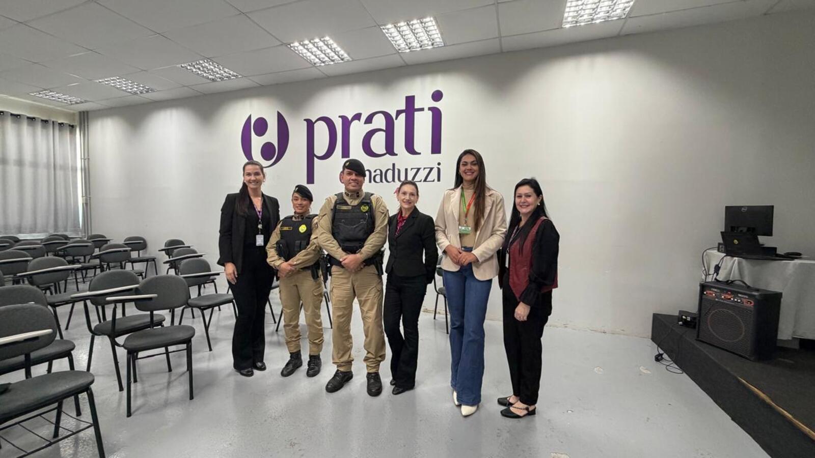 Nesta quinta-feira (28) a Secretaria da Mulher esteve na Prati-Donaduzzi para palestrar no Projeto Prati Respeitar, ação que visa fortalecer a cultura do respeito, da ética, da conscientização e a prevenção de violência