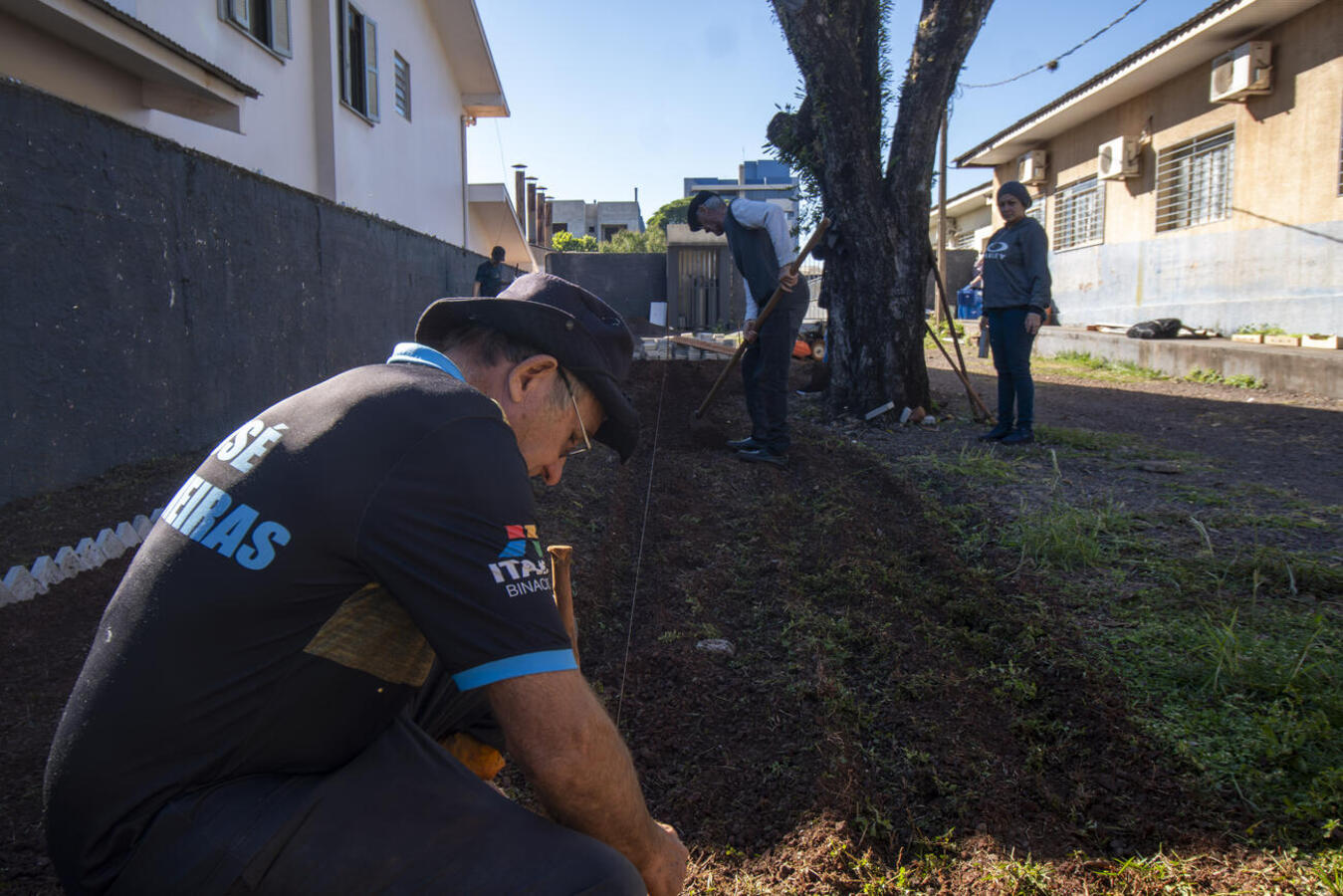 Oficina é promovida pela Itaipu Binacional e contou com a participação de alunos, pais, professores e administração da escola para implementação do projeto 