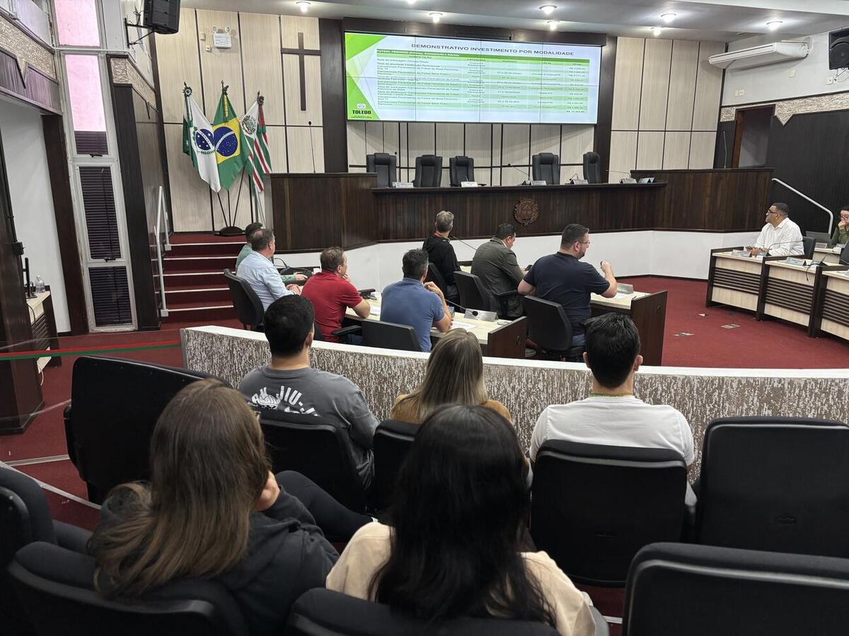 Dados sobre ações e finanças da Secretaria Municipal de Esportes e Lazer foram explanados em audiência pública realizada na manhã desta segunda-feira (25)