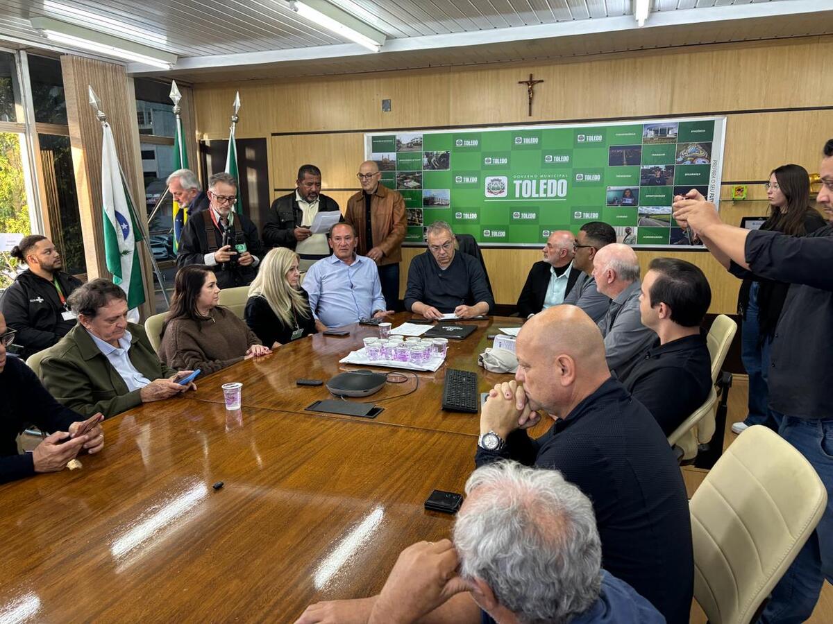 Investimentos incluem ambulâncias, vans, veículo utilitário, construção de fisiocentro e R$ 3 milhões para custeio da Hoesp/Bom Jesus