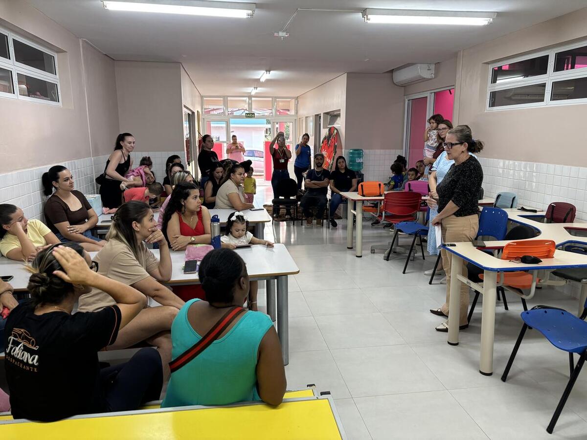 Reunião definiu cronograma de reorganização da unidade e confirmou reinauguração para o dia 15 e retorno das crianças em 18 de maio