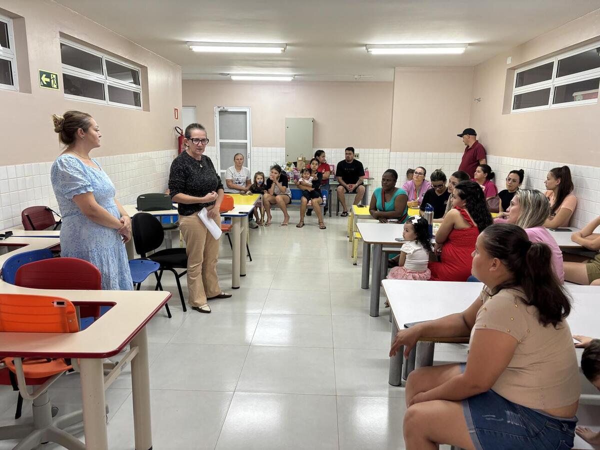 Reunião definiu cronograma de reorganização da unidade e confirmou reinauguração para o dia 15 e retorno das crianças em 18 de maio