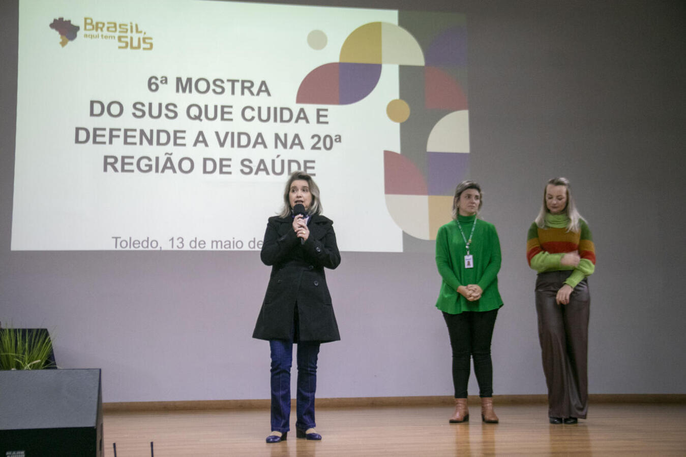 Trabalho focado na redução de filas na saúde bucal, apresentado por Caroline Fernandes Marin de Toledo, foi selecionado em mostra realizada nesta quarta (13)