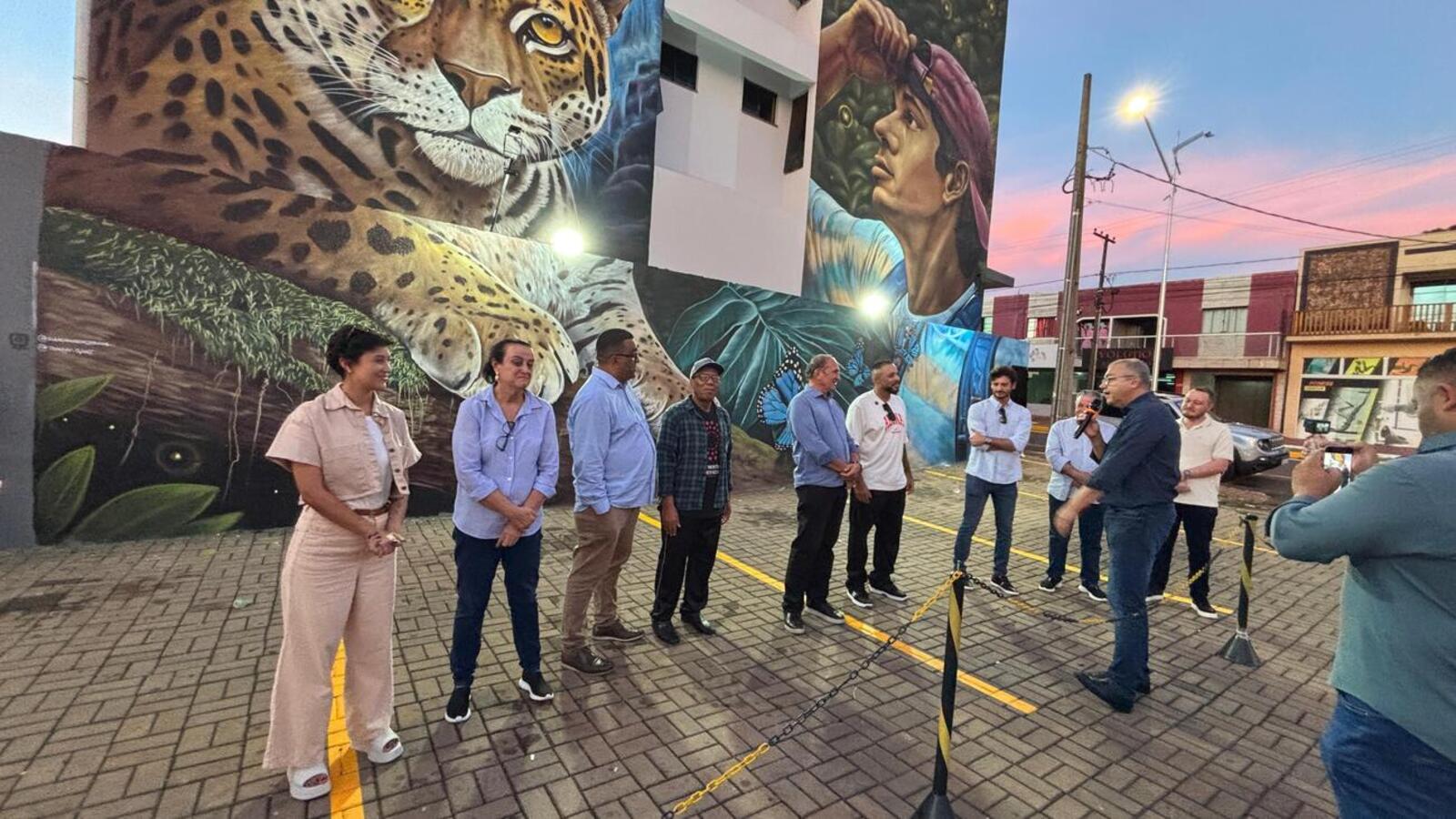 Obra assinada pelo artista plástico Isaac Souza foi executada na Grande Pioneiro em 10 dias, após mais de um ano de planejamento