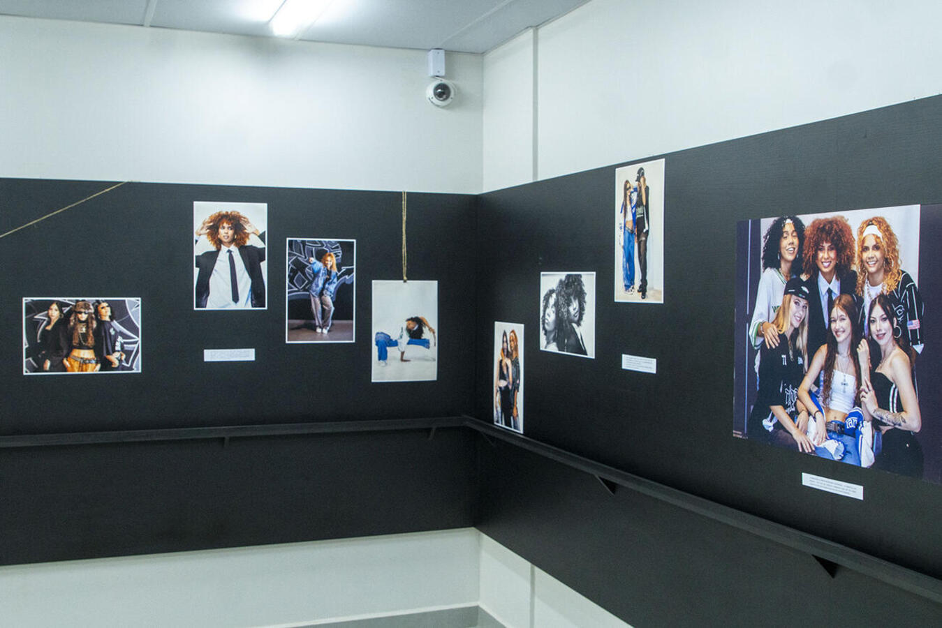 Após temporada na sede da AH2T, fotos de Gi Costa, que exaltam a presença feminina no hip hop em Toledo, poderão ser apreciadas pelo público até 30 de junho