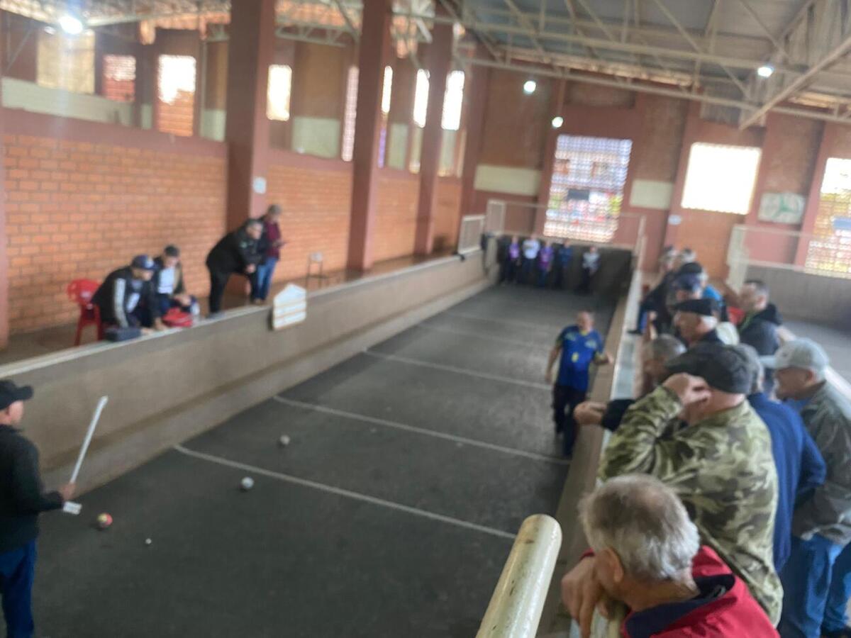 A Secretaria de Esportes e lazer realizou a grande final do Torneio de Bocha Masculina 60+ no Centro Esportivo Lauri José Simon