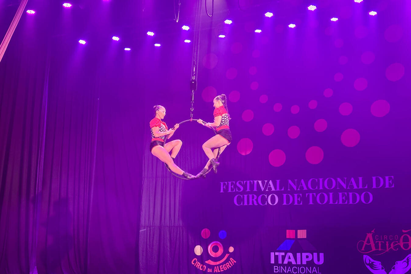 Até domingo (14), município será a capital brasileira da arte circense, com oficinas e apresentações em vários pontos da cidade; nesta sexta (12) tem “Noite de Gala”