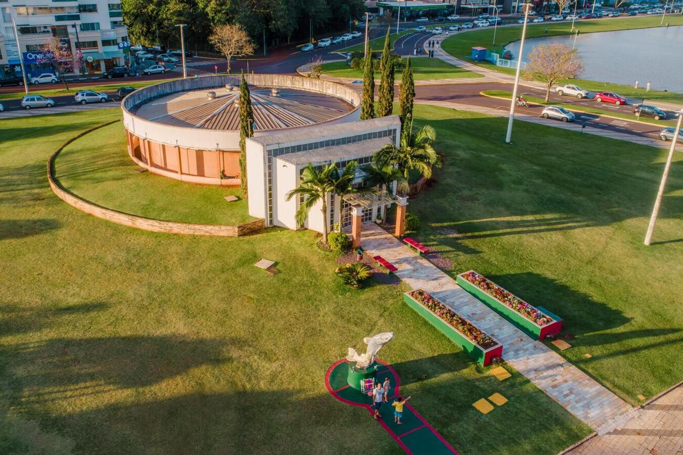 Na sexta-feira (5) o Aquário Municipal Dr. Rômolo Martinelli realizará uma ação de educação ambiental em alusão ao Junho verde, doando 500 peixes betta