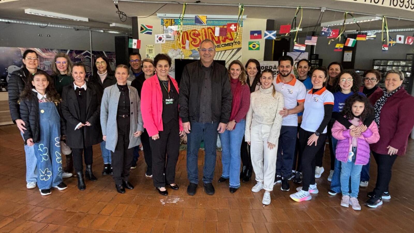 Evento reuniu famílias, profissionais e comunidade para fortalecer a rede de apoio e ampliar o debate sobre neurodiversidade