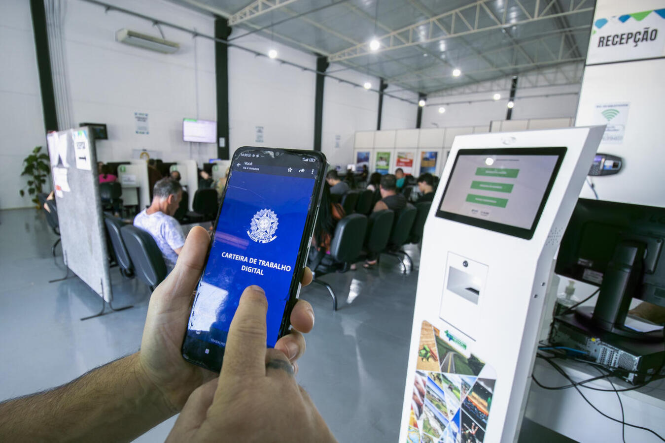 Entre janeiro e junho deste ano, município criou 2.649 novos postos de trabalho em 2025, a maior média per capita entre as 24 maiores cidades do Paraná